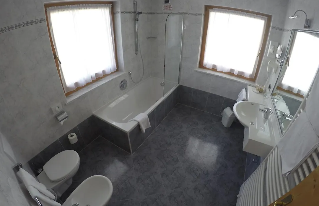 Hotel Pra Tlusel-1